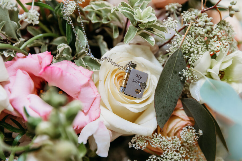 Creative Detail Shots Every Couple Needs