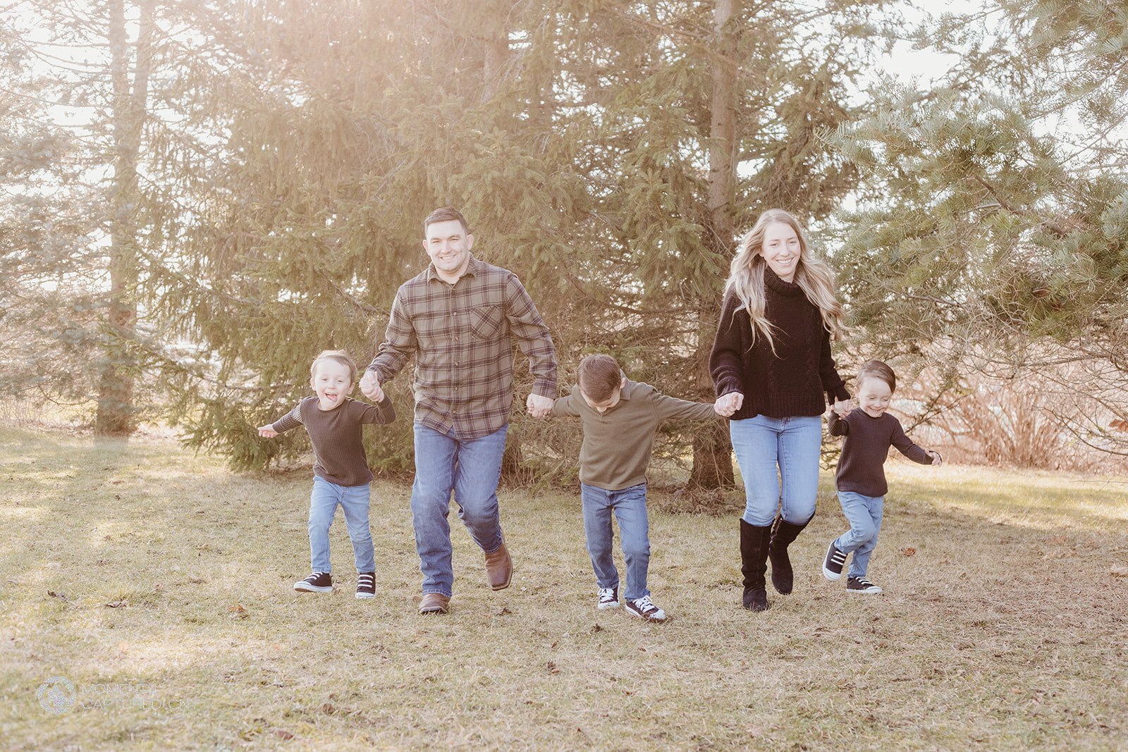 Read more about the article How to Prepare for Your Family Photo Session in Central New York