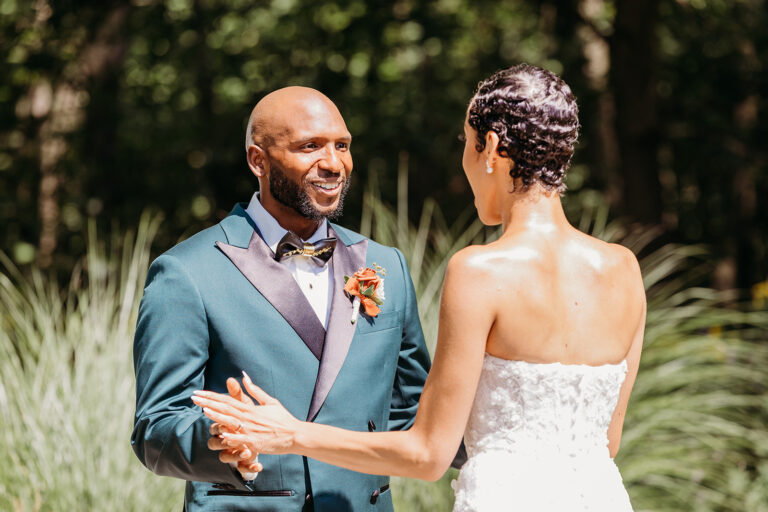 Read more about the article Arlaina & Demetrius’ Wedding at The Gatsby in Verona, NY