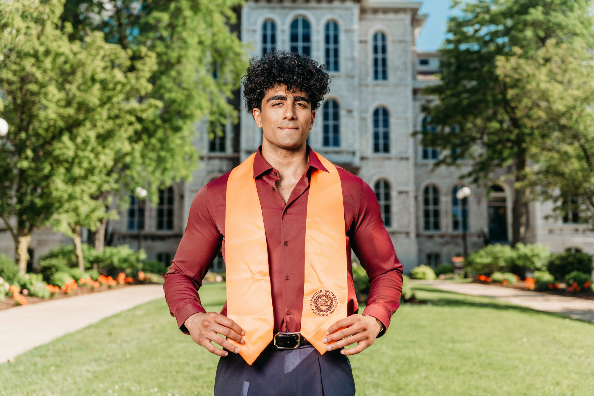 Read more about the article Senior Photos in Central New York: What to Know Before You Book